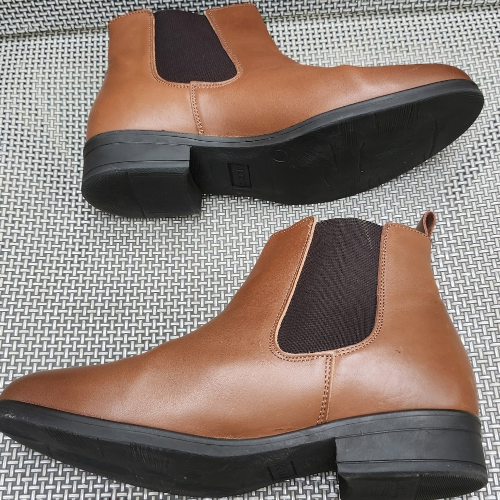 ALDO Leather Wicoeni Chelsea Booties Size 7 - Picture 2 of 6